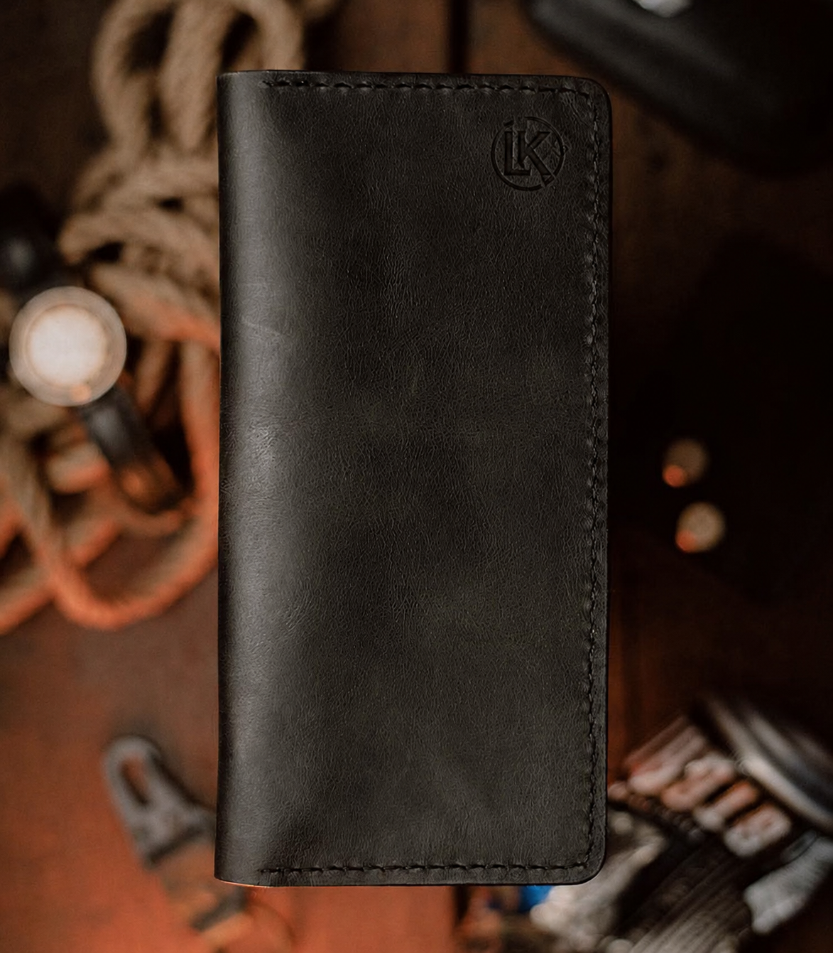 V02 Black (Italian Waxy Cowhide)